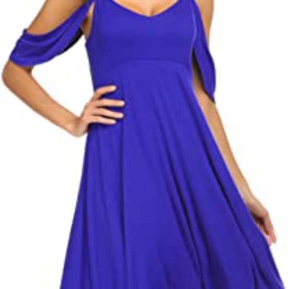 V-neck Spaghetti Strap Dress - Picture 5 of 9